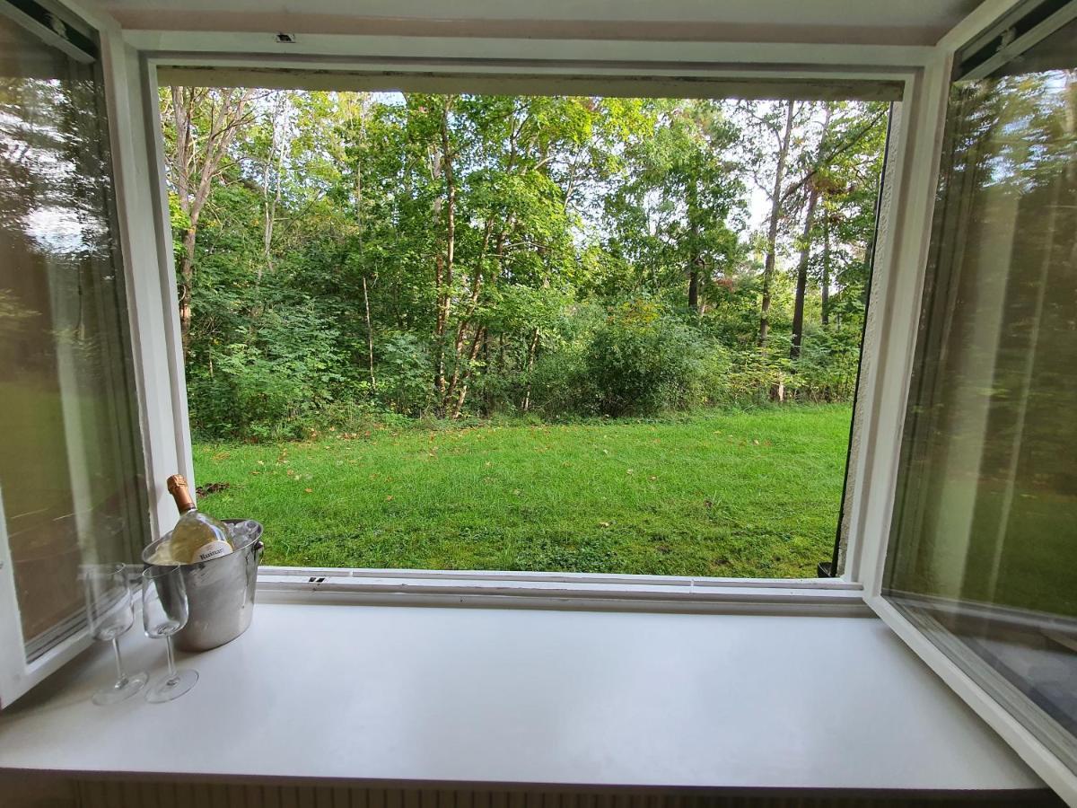 Close To The Metro And The Beach!!! With A View Of The Scandinavian Forest Stockholm Kültér fotó